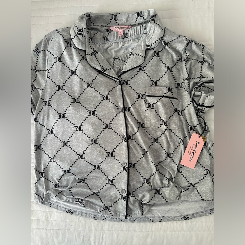 Juicy Couture grey pajama set size XL. Brand new with tags